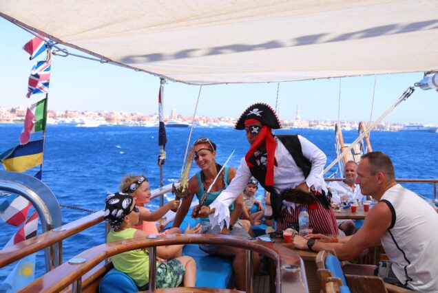 Pirates Boat Snorkeling Sea Trip With Lunch - Sharm El Sheikh